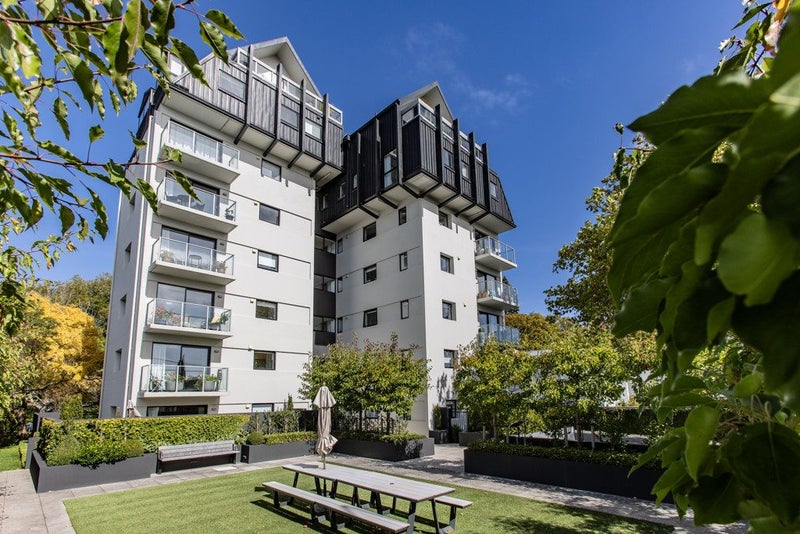 1/18 Carlton Mill Road, Merivale, Christchurch - Carousel 1