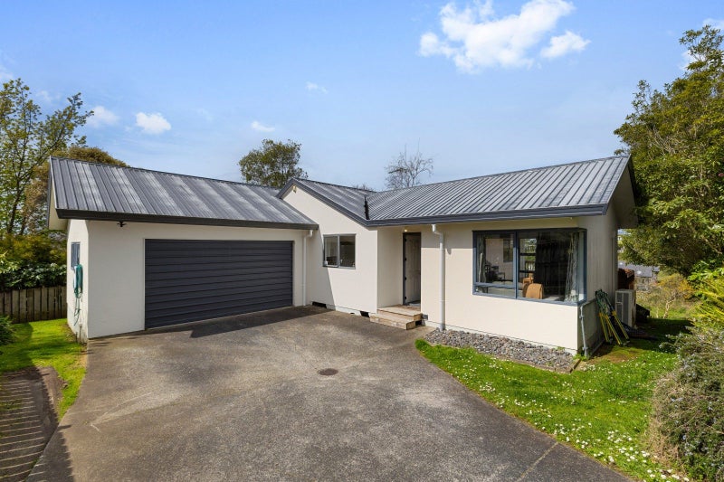 10 Inveraray Place, Nawton, Hamilton - Carousel 1