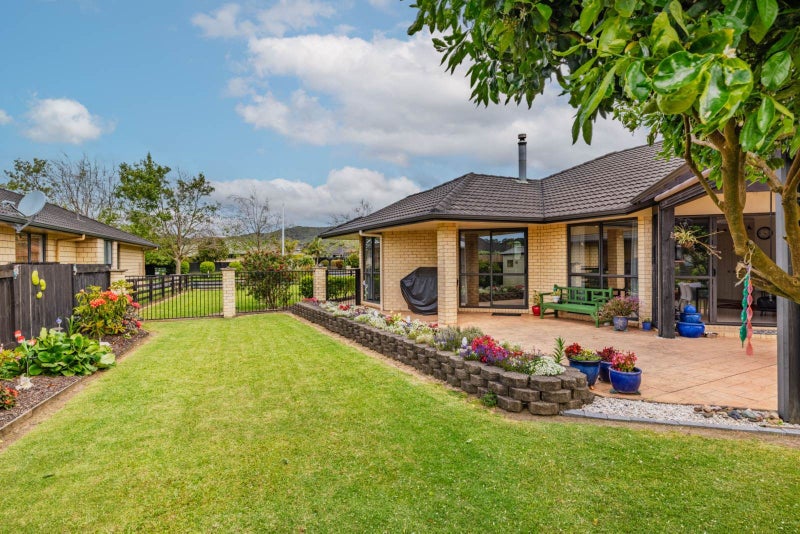 14 Nautical Drive, Haruru, Haruru - Carousel 1