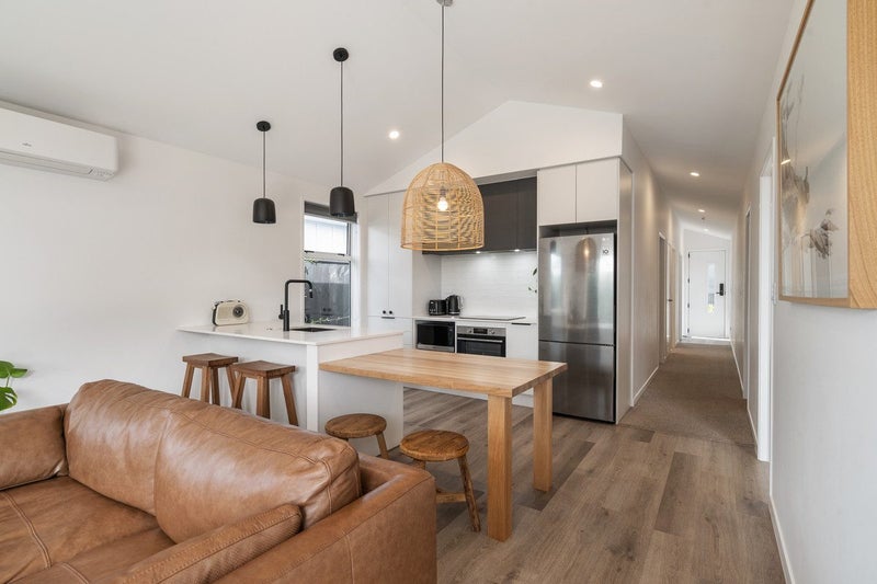 7 Ngaire Way, Papamoa Beach, Papamoa - Carousel 2