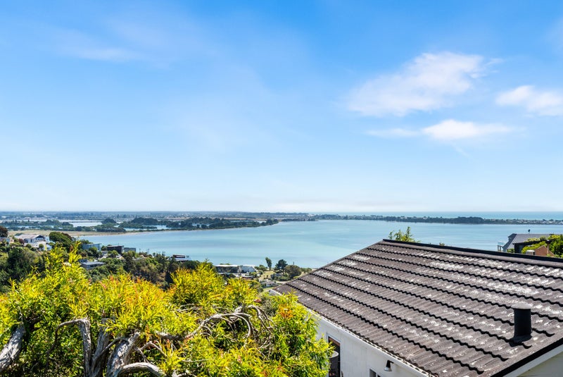 65 Soleares Avenue, Mount Pleasant, Christchurch - Carousel 33