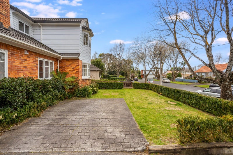 11 Marire Avenue, Frankton, Hamilton - Carousel 2