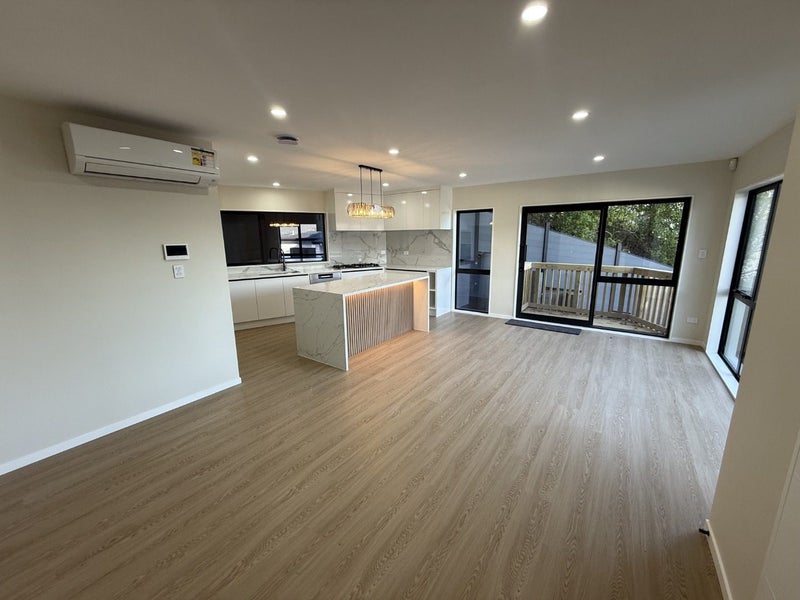 6A Rajan Place, Hillsborough, Auckland - Carousel 2