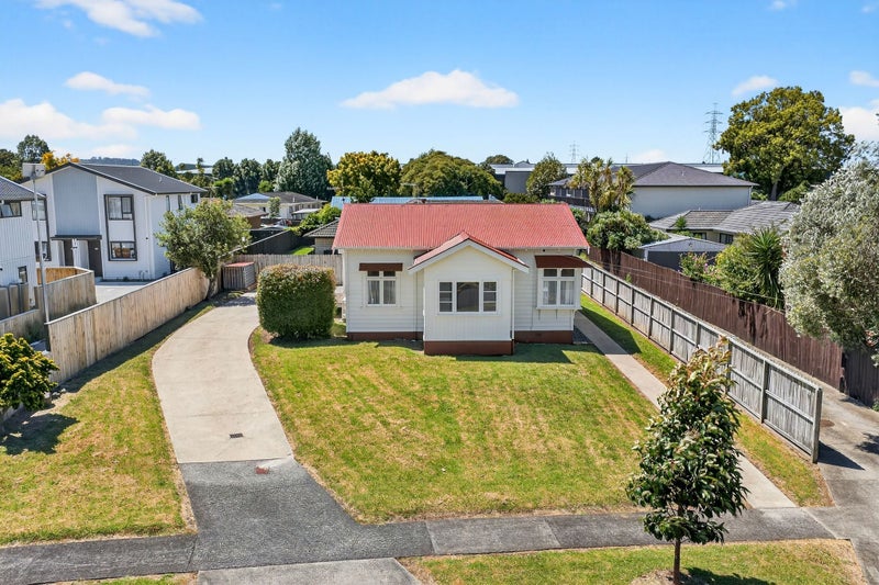 19 Waiari Road, Conifer Grove, Takanini - Carousel 1
