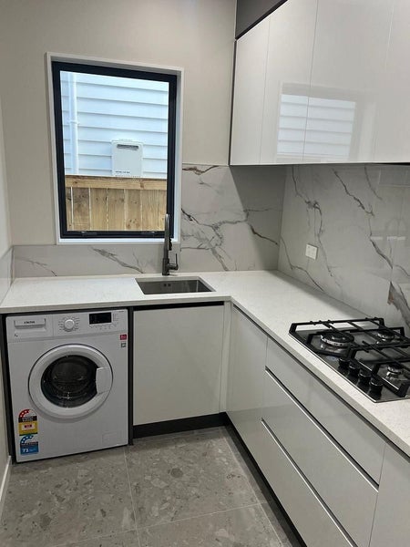 32A Castlebane Drive, Flat Bush, Auckland - Carousel 13