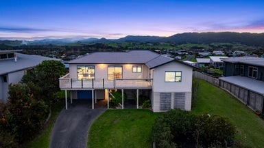 17 Driftwood Place, Mangawhai Heads, Mangawhai - Carousel 1