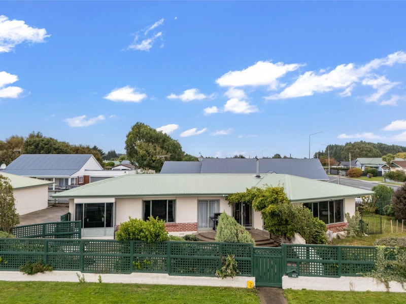 1 Christina Street, Strathern, Invercargill - Carousel 1