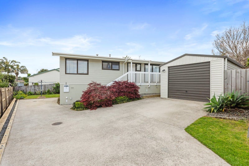 11A Pokapu Place, Bethlehem, Tauranga - Carousel 2