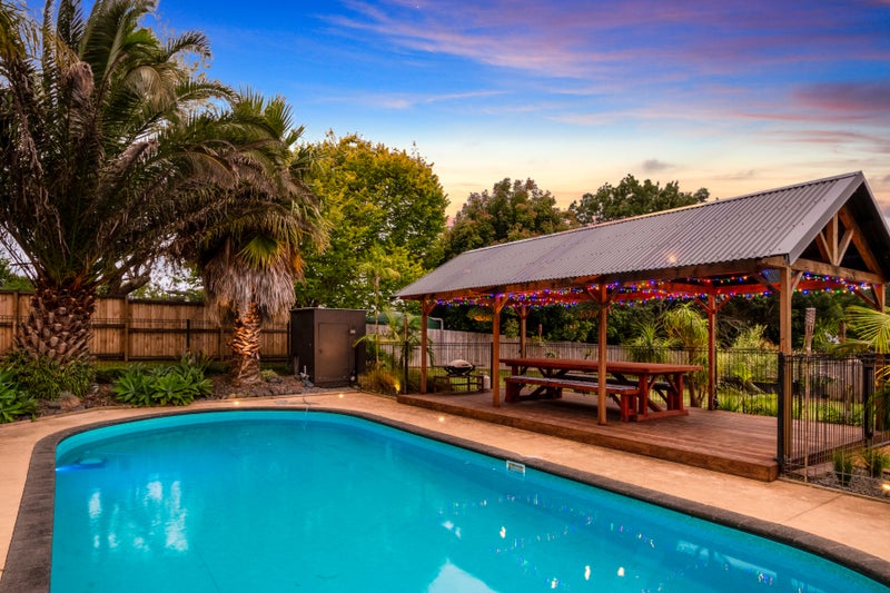 8 Cloverfields Drive, Waimauku, Waimauku - Carousel 1