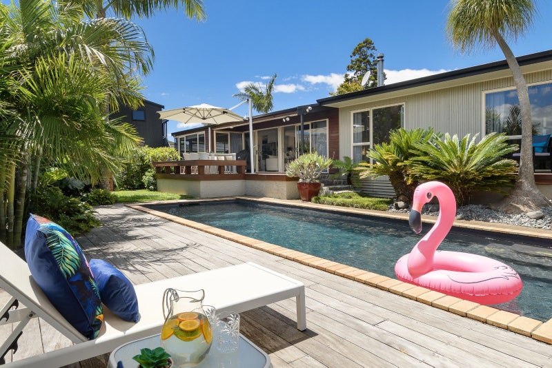 11 Maxine Place, Matua, Tauranga - Carousel 1