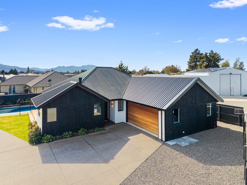 8 Hurricane WAY, Burleigh, Blenheim - Carousel 2