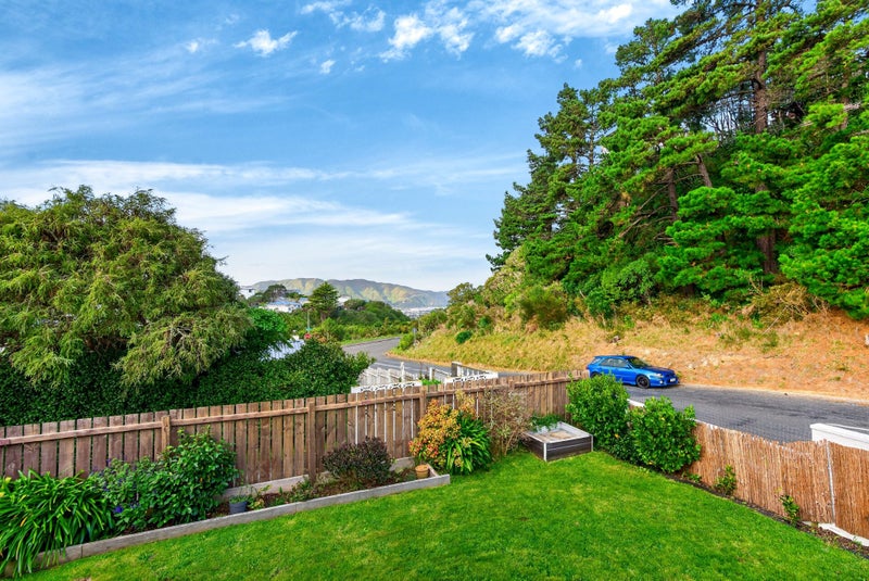 4A Cedar Street, Maungaraki, Lower Hutt - Carousel 19