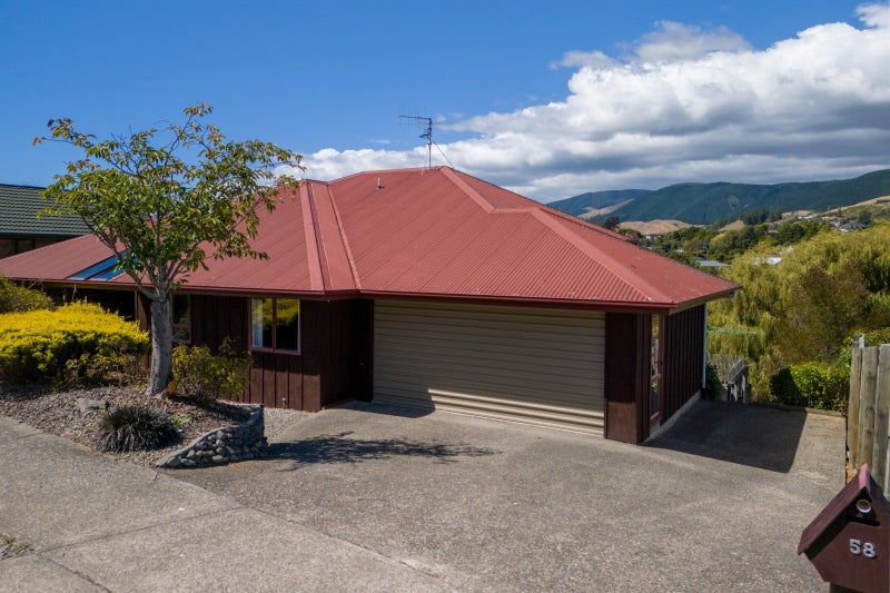 58 Washbourn Drive, Richmond - Carousel 2