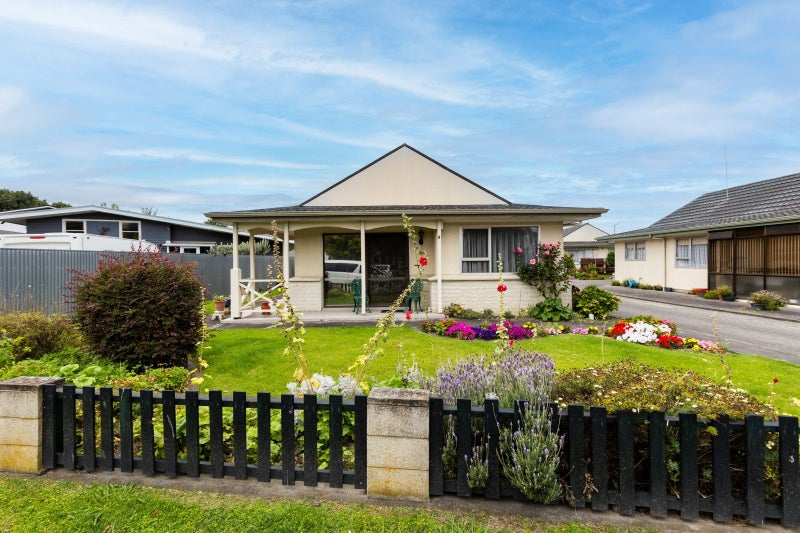 1/3 Church Road, TARADALE, NAPIER - Carousel 16