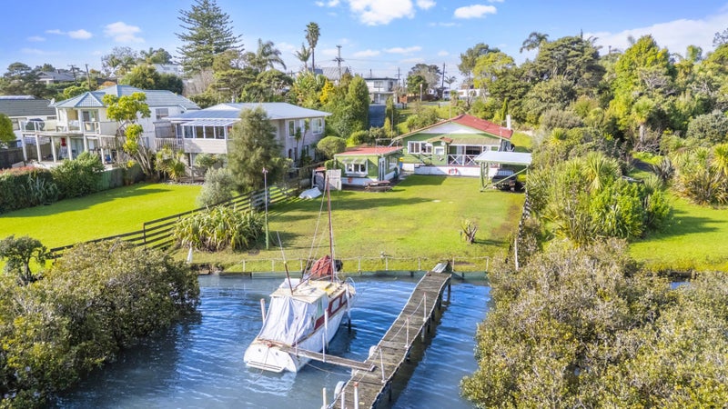 6 The Terrace, Herald Island, Auckland - Carousel 1