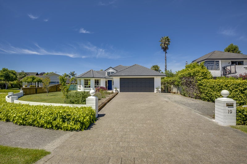 19 Birdwood Street, Taradale, Napier - Carousel 1