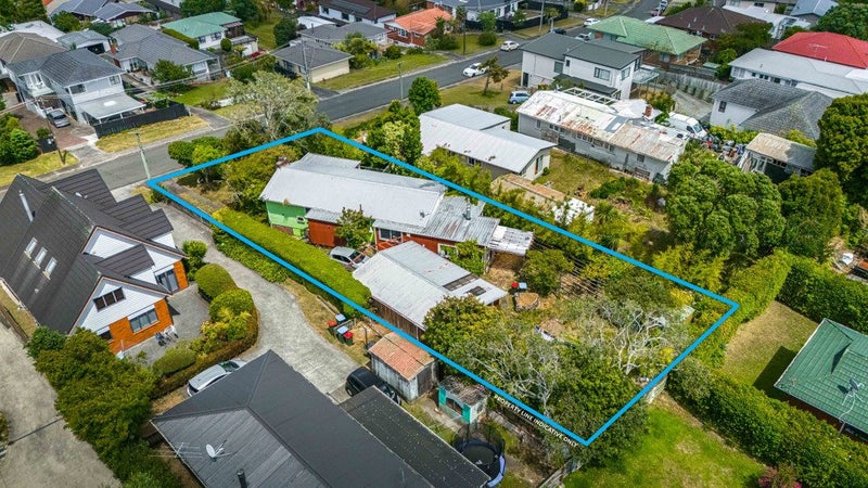16 Stanton Terrace, Lynfield, Auckland - Carousel 13