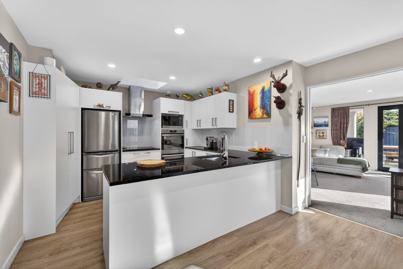79 Holly Road, St Albans, Christchurch - Carousel 2