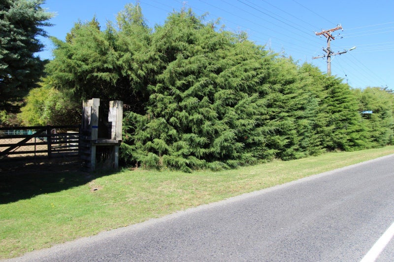 69 Stanly Street, Eketahuna - Carousel 2