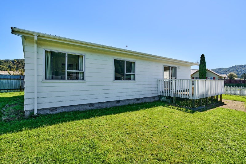 1 Weymouth Grove, Wainuiomata, Lower Hutt - Carousel 2