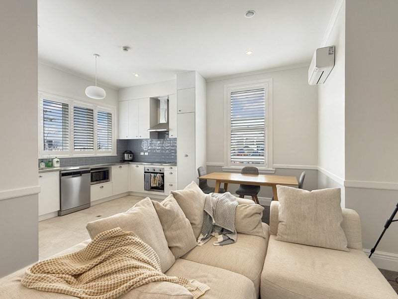 1 Bidwill Street, Mount Cook, Wellington - Carousel 1