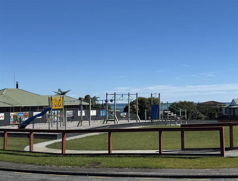 21 Arnott Heights, Greymouth, Greymouth - Carousel 20