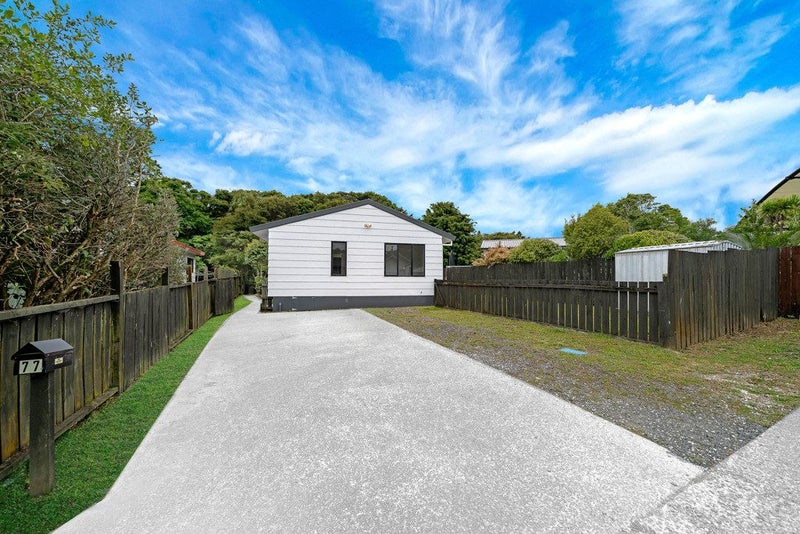 77 Meadowvale Rise, Titirangi, Auckland - Carousel 2