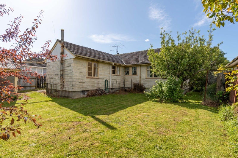 10 Rongonui Street, Elderslea, Upper Hutt - Carousel 2