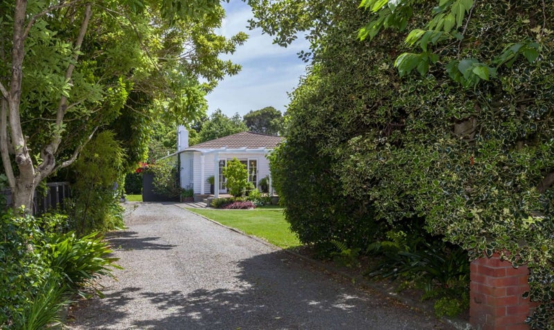 29 Kohekohe Road, Waikanae - Carousel 1