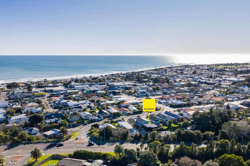 8A Ngaio Street, Strandon, New Plymouth - Carousel 2