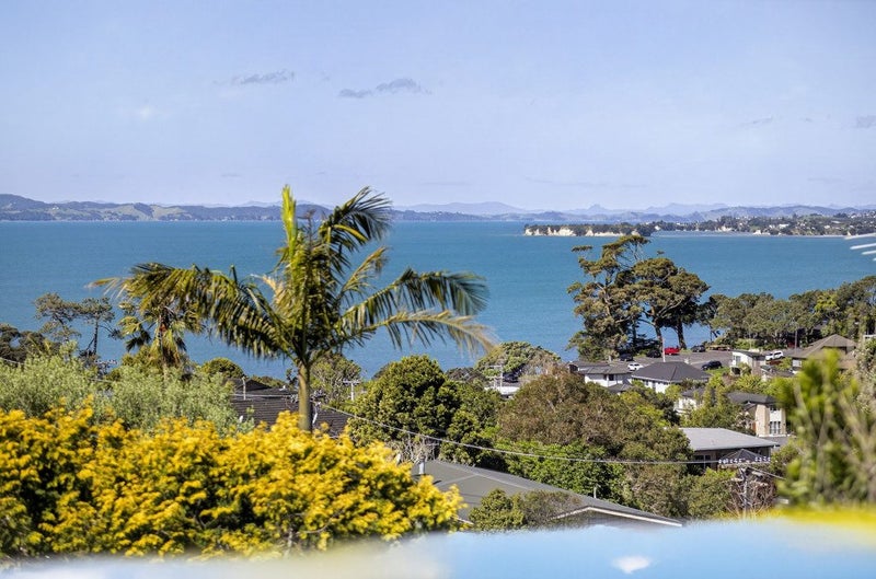 1/9 Colmar Road, Mellons Bay, Auckland - Carousel 1