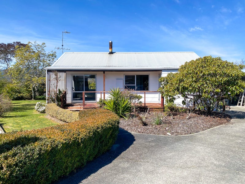 108 Commercial Street, Takaka - Carousel 1