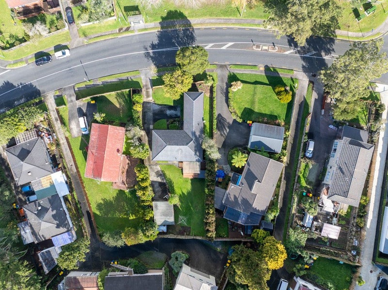 108 Oaktree Avenue, Browns Bay, Auckland - Carousel 2