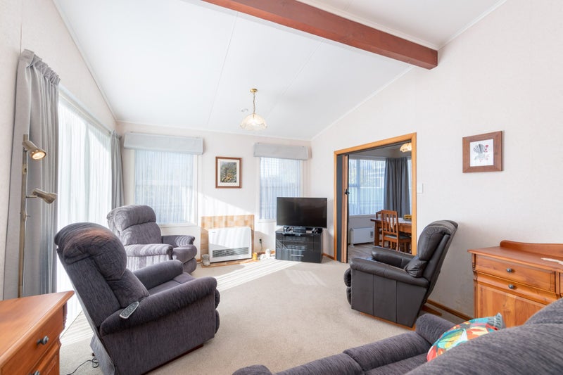1 Lilac Lane, Maungaraki, Lower Hutt - Carousel 2