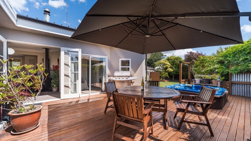 5 Karamu Avenue, Takaro, Palmerston North - Carousel 1