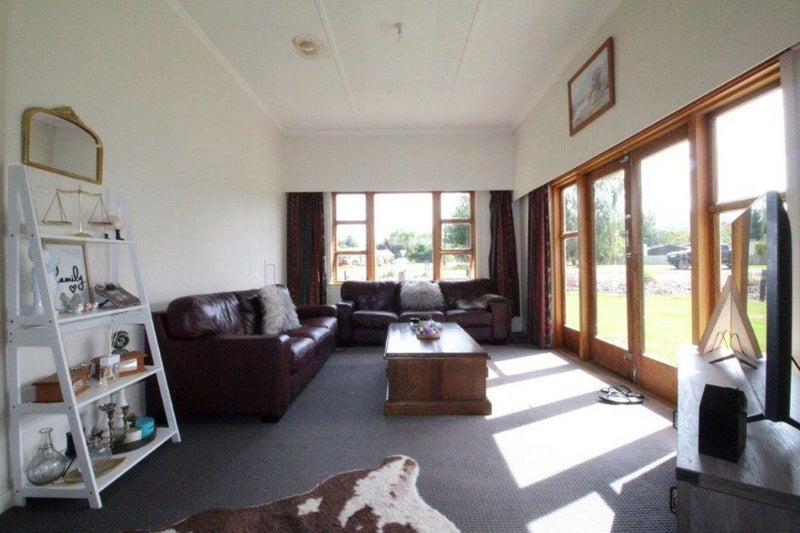 2 Laura Street, Lumsden, Lumsden - Carousel 2