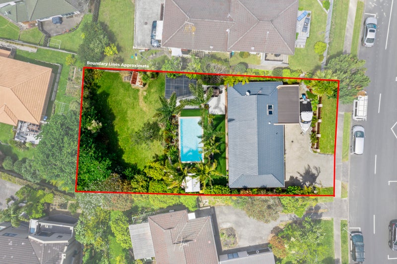 21 Sartors Avenue, Northcross, Auckland - Carousel 2