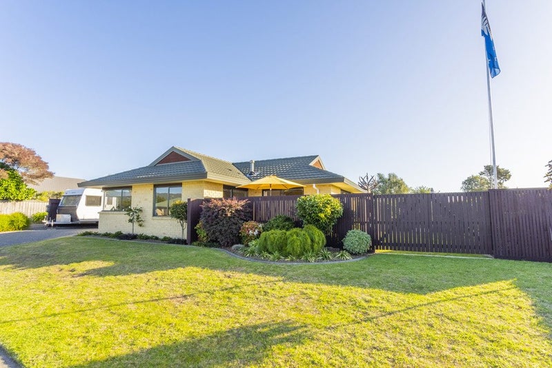 146 Guildford Drive, Paraparaumu Beach, Paraparaumu - Carousel 2