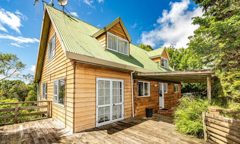 10 D'Arcy Road, Bastia Hill, Whanganui - Carousel 1