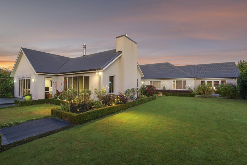 25 Stables Drive, Lincoln, Lincoln - Carousel 2