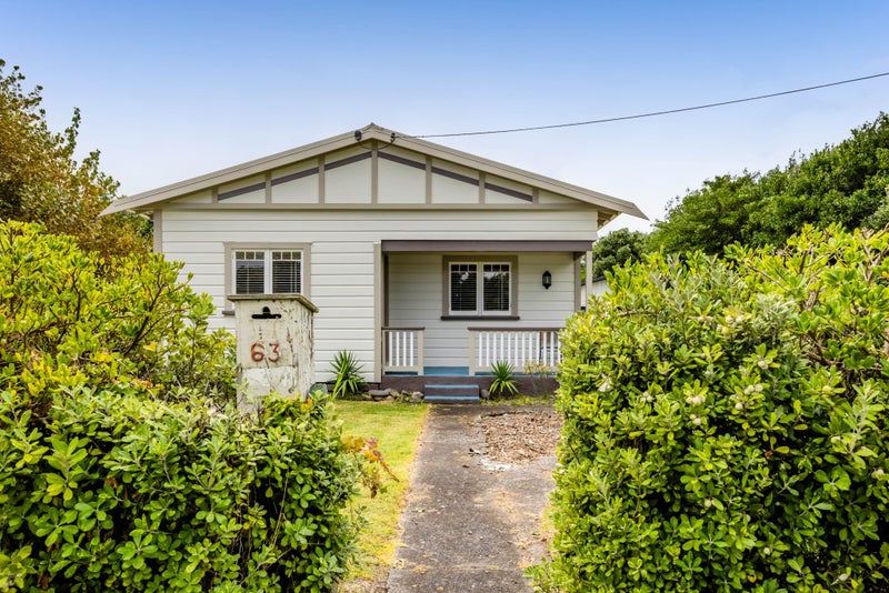63 King Street, Opunake - Carousel 1