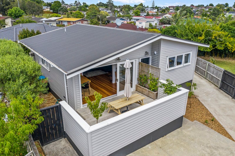 4 Rangitane Place, Lynfield, Auckland - Carousel 1