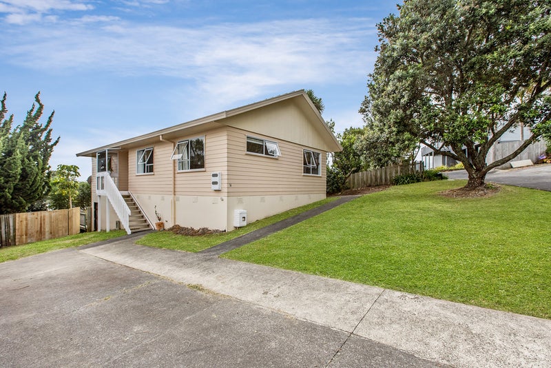 14 Grenadine Place, Unsworth Heights, Auckland - Carousel 1