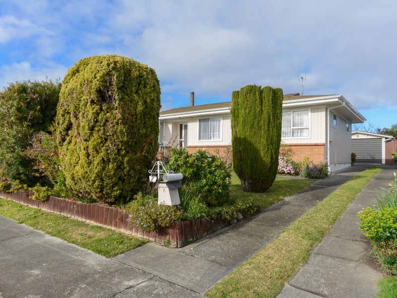 7 Guildford Street, Tamatea, Napier - Carousel 1
