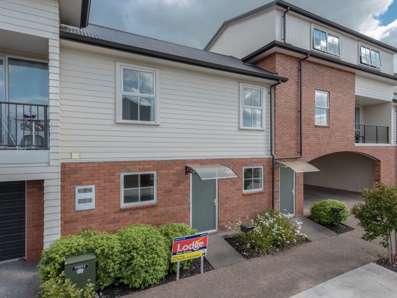 26 Chiefs Court, Hamilton East, Hamilton - Carousel 11