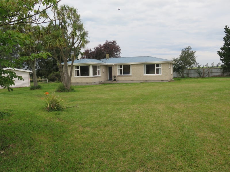 12 Makikihi Beach Road, Makikihi, Waimate - Carousel 1