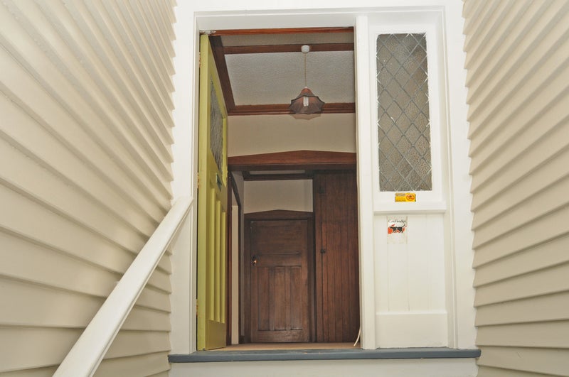 2 Stirling Street, Berhampore, Wellington - Carousel 11