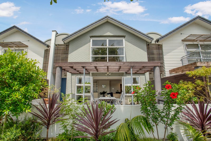 67 The Track, Takanini, Auckland - Carousel 1