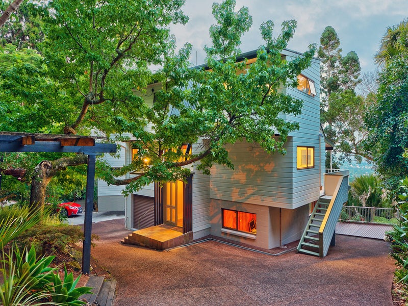 54A PARK RD, Titirangi, Waitakere - Carousel 1