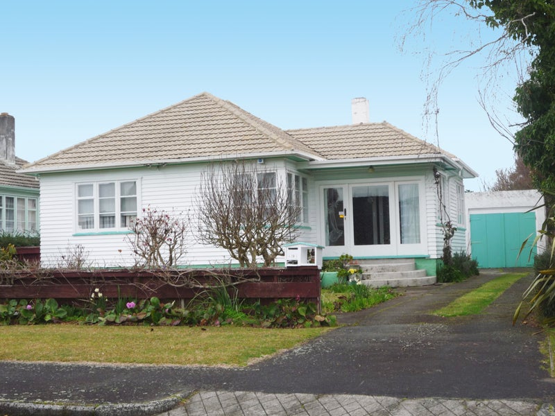 Property Valuation for 19 Casey Avenue, Fairfield, Hamilton Trade Me